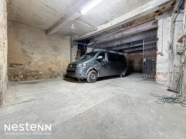 NARBONNE CENTRE ? À DEUX PAS DES HALLES ? PLATEAU DE 91 M² À AMÉNAGER ? FORT POTENTIEL