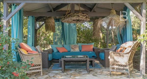Superbe villa provençale avec vue mer et piscine dans un quartier calme de Roquefort-les-Pins
