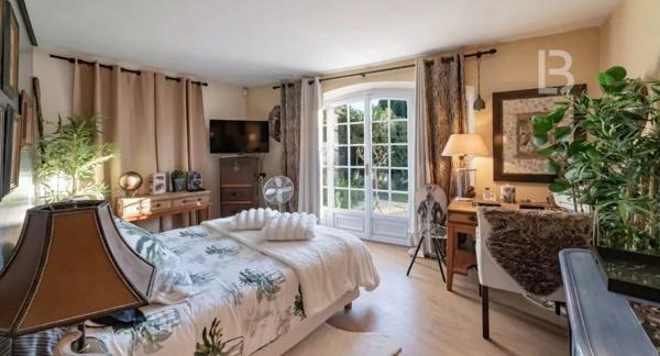 Superbe villa provençale avec vue mer et piscine dans un quartier calme de Roquefort-les-Pins