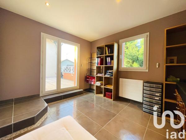 Appartement 4 pièces de 88 m² à Les Ancizes-Comps (63770)