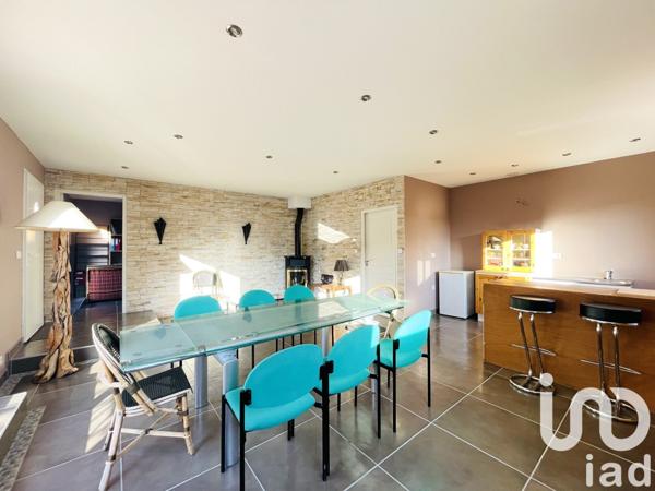 Appartement 4 pièces de 88 m² à Les Ancizes-Comps (63770)