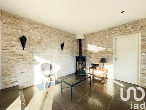 Appartement 4 pièces de 88 m² à Les Ancizes-Comps (63770)