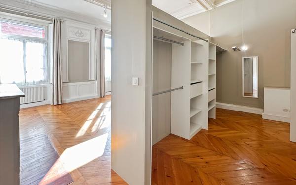 Appartement à vendre    5 pièces •  Castelsarrasin