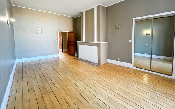 Appartement à vendre    5 pièces •  Castelsarrasin