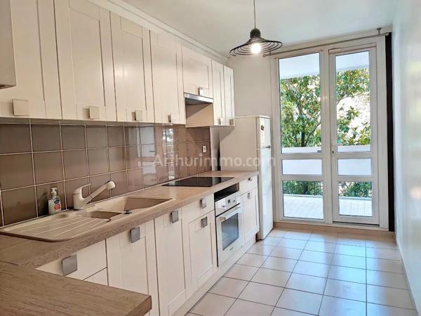 Vente                                                      Appartement
                        
                     4 pièces                      75 m2                     à Draveil