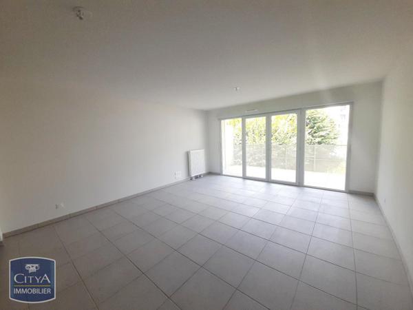 Appartement à louer 3 pièces 67.9m²