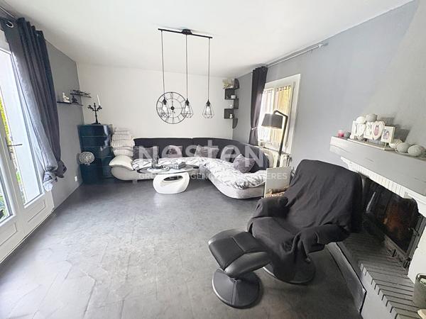 Maison 4 chambres avec terrain de 1 155 m² à Couzeix