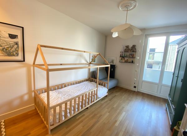 Appartement Dijon 5 pièce(s) 100 m2 + balcon + cave +grenier