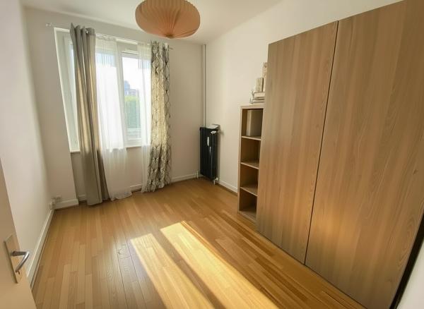 Appartement Dijon 5 pièce(s) 100 m2 + balcon + cave +grenier