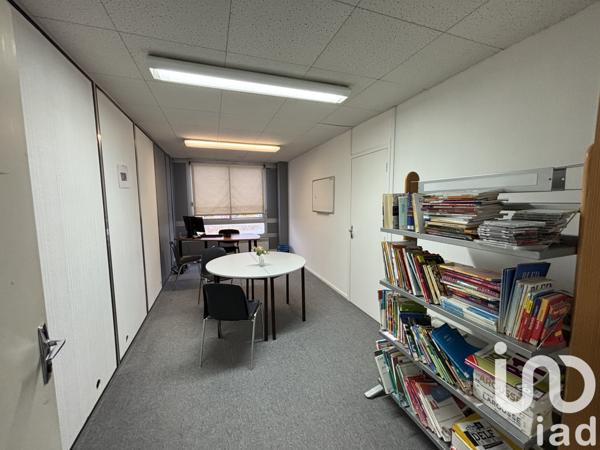 Immeuble à vendre 1 374 m² Val-de-Reuil