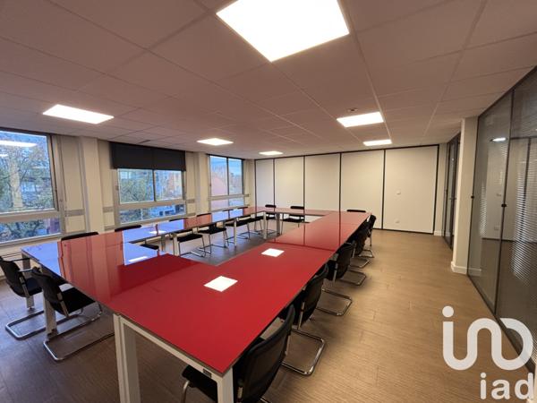 Immeuble à vendre 1 374 m² Val-de-Reuil