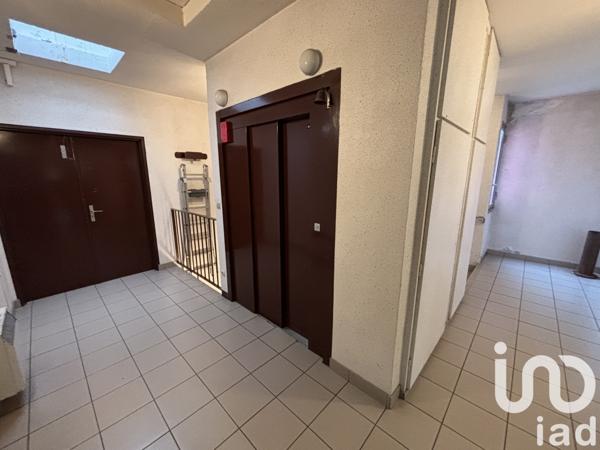 Immeuble à vendre 1 374 m² Val-de-Reuil