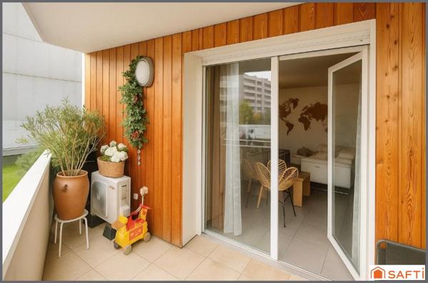 T3 récent de 2015 avec terrasse et parking