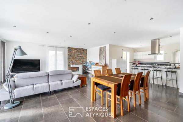 Maison avec jardin paysagé au coeur de La Boisse