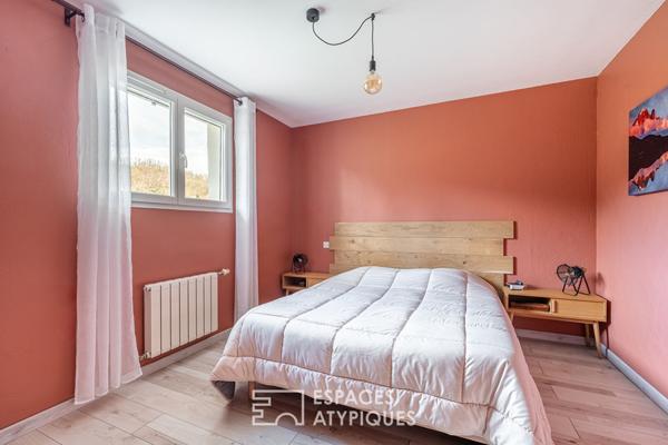 Maison avec jardin paysagé au coeur de La Boisse