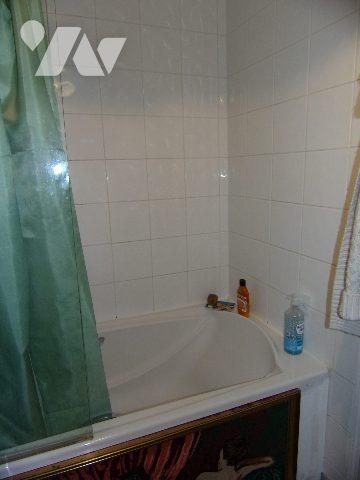 MAISON  HABITABLE  CENTRE BOURG