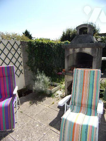 MAISON  HABITABLE  CENTRE BOURG