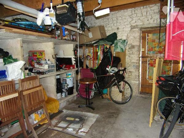 MAISON  HABITABLE  CENTRE BOURG