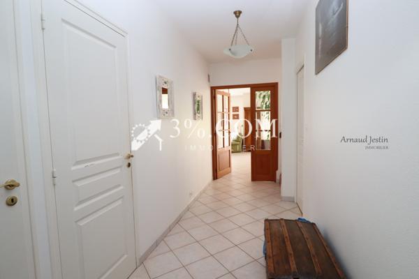 Maison 9 pièce(s) 5 chambre(s) 176 m²