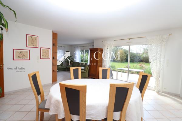 Maison 9 pièce(s) 5 chambre(s) 176 m²