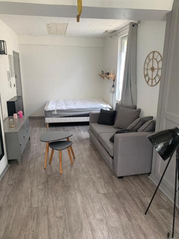 A LOUER STUDIO MEUBLE A CHARTRES