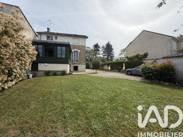 Maison à vendre 7 pièces 148 m² Saint-Germain-en-Laye