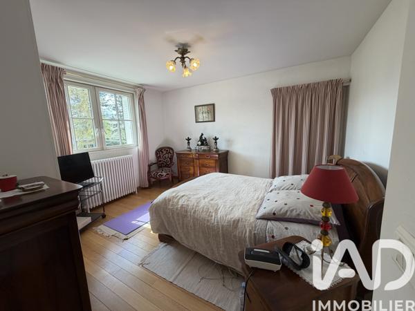 Maison à vendre 7 pièces 148 m² Saint-Germain-en-Laye