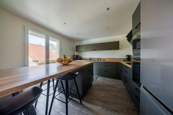Maison Corbeil-Essonnes 8 pièce(s) 310m2