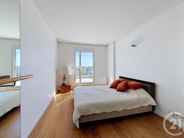 Appartement F6 à vendre  6 pièces - 122,66 m 2   CHATOU  - 78