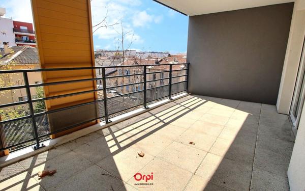 Appartement à vendre    3 pièces • 64,20 m2 Marseille 10