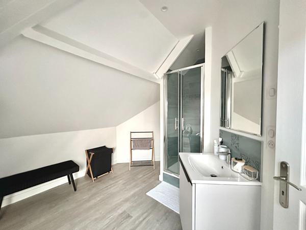 Maison de caractère aux portes du centre-ville de Nemours