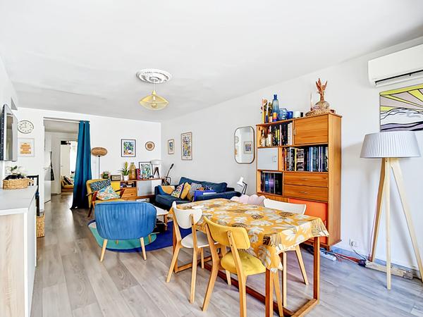 À vendre Appartement 3 pièces + Place de parking Secteur Cinq Avenues 13004 Marseille