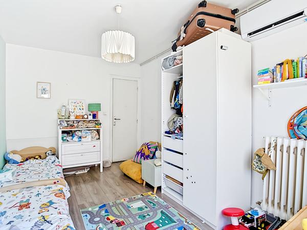 À vendre Appartement 3 pièces + Place de parking Secteur Cinq Avenues 13004 Marseille