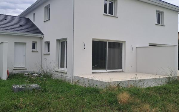Maison à vendre    5 pièces • 117,60 m2 Idron