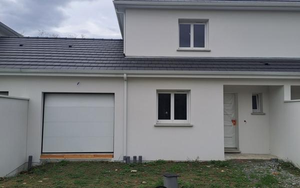 Maison à vendre    5 pièces • 117,60 m2 Idron