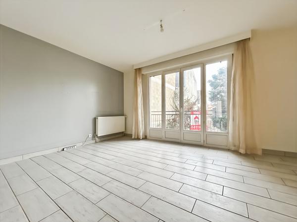 Secteur Jean Moulin -  APPARTEMENT 2 pièces 47 m2