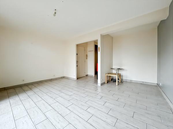 Secteur Jean Moulin -  APPARTEMENT 2 pièces 47 m2