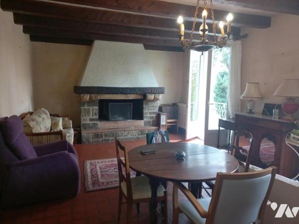 Maison d'habitation proche du bourg