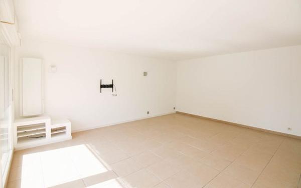 Appartement à louer    3 pièces •  Osny