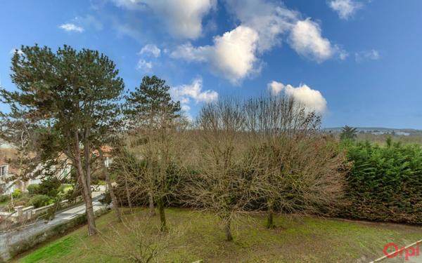 Appartement à vendre    4 pièces • 64,98 m2 Sainte-Geneviève-des-Bois