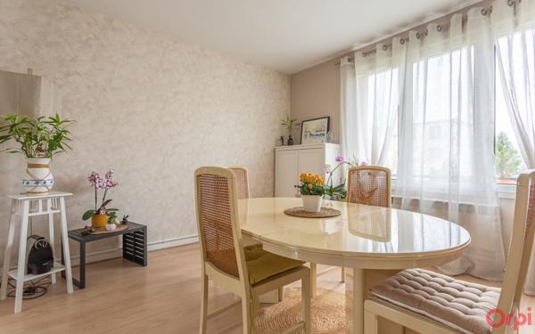 Appartement à vendre    4 pièces • 64,98 m2 Sainte-Geneviève-des-Bois