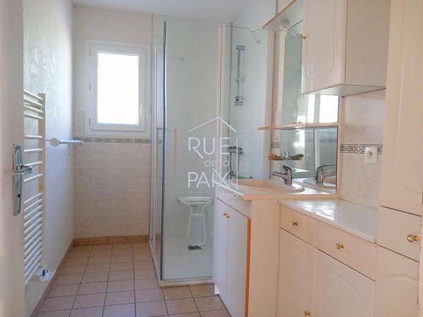 86170 NEUVILLE DE POITOU Maison Neuville De Poitou 3 pièce(s) 72 m2