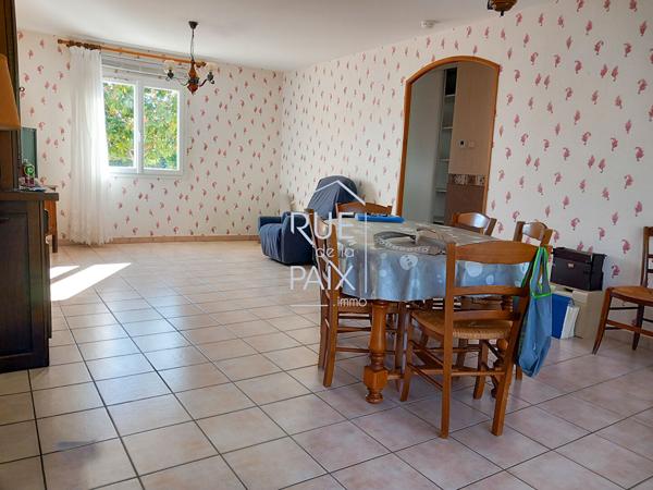 86170 NEUVILLE DE POITOU Maison Neuville De Poitou 3 pièce(s) 72 m2