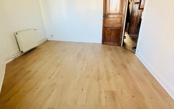 Appartement à vendre    3 pièces • 53 m2 La Courneuve