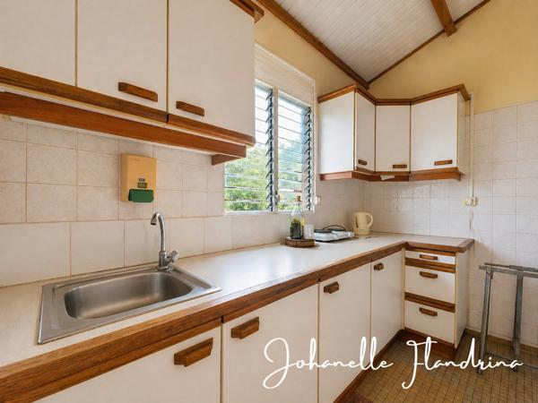 Maison avec travaux à vendre - 3 chambres - POINTE-NOIRE (971)