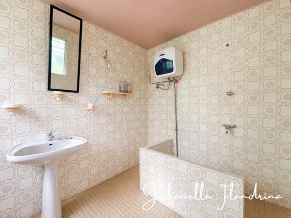 Maison avec travaux à vendre - 3 chambres - POINTE-NOIRE (971)