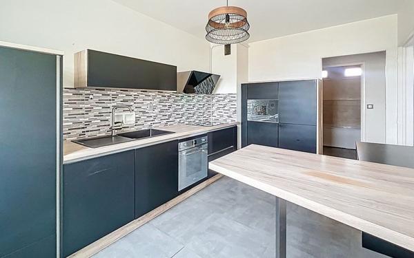 Appartement à vendre    4 pièces • 78 m2 Valence