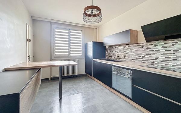 Appartement à vendre    4 pièces • 78 m2 Valence