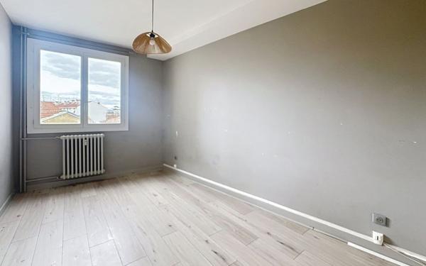 Appartement à vendre    4 pièces • 78 m2 Valence