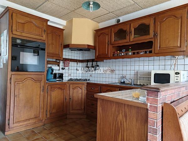 Maison bourgeoise quinocéenne divisée en 3 appartements, vue mer, plages et commerces à pied à Saint-Quay-Portrieux